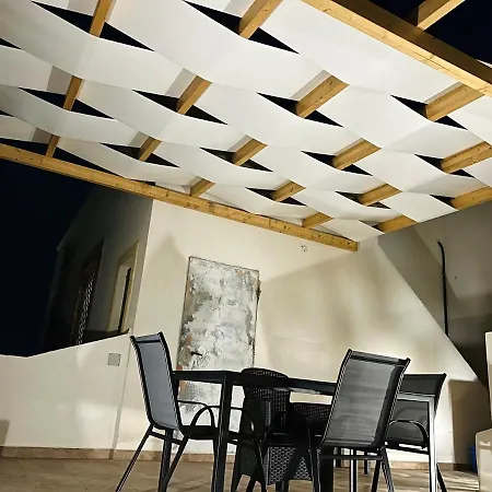 Con Piscina Terrazza Dal Picciotto Prázdninový dům *